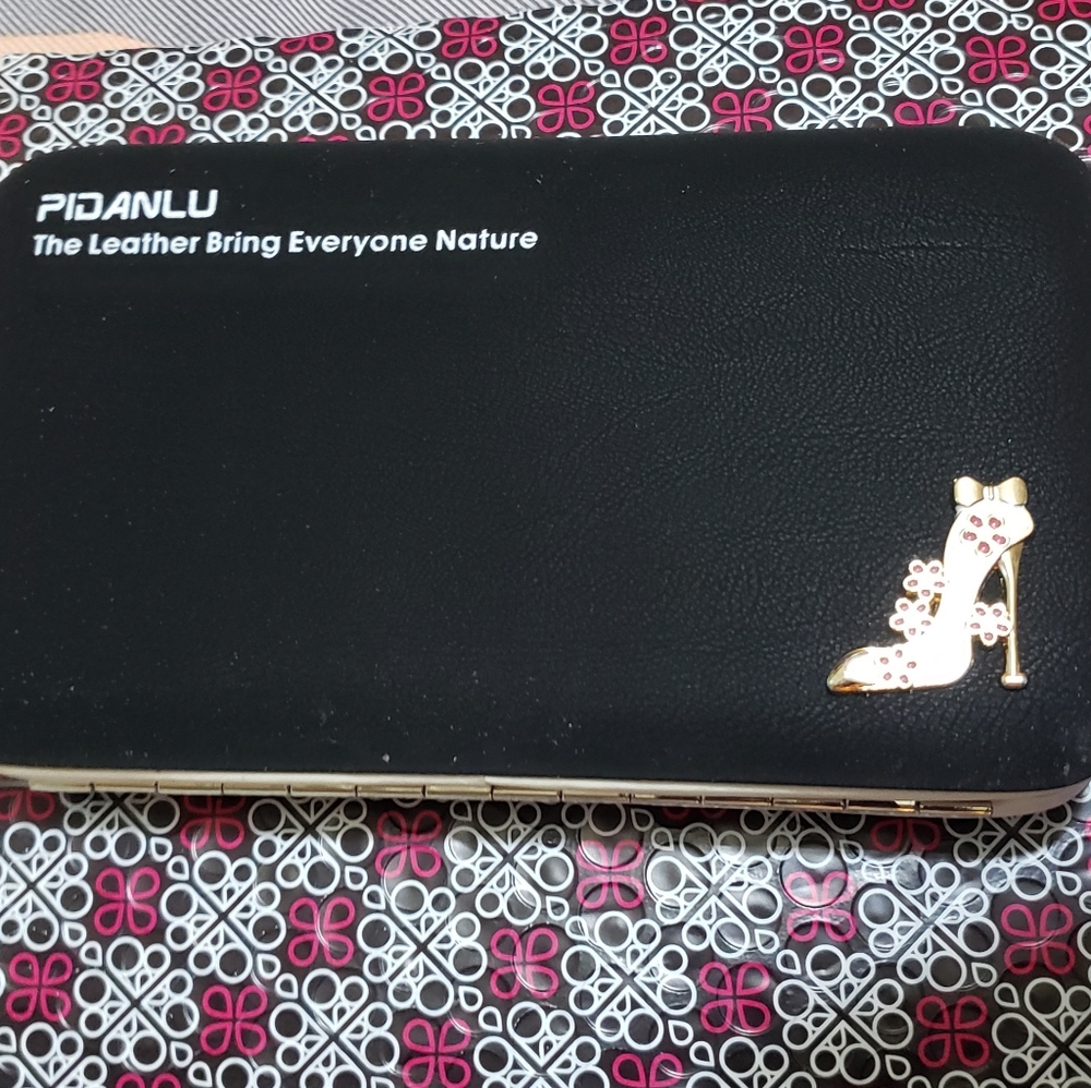 NEW PIDANLU BLACK LEATHER WRISTLET WALLET